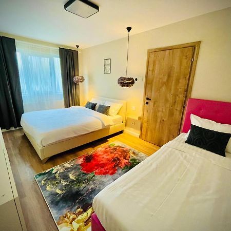 Best Place To Stay-Self Check In-24H Решица Екстериор снимка